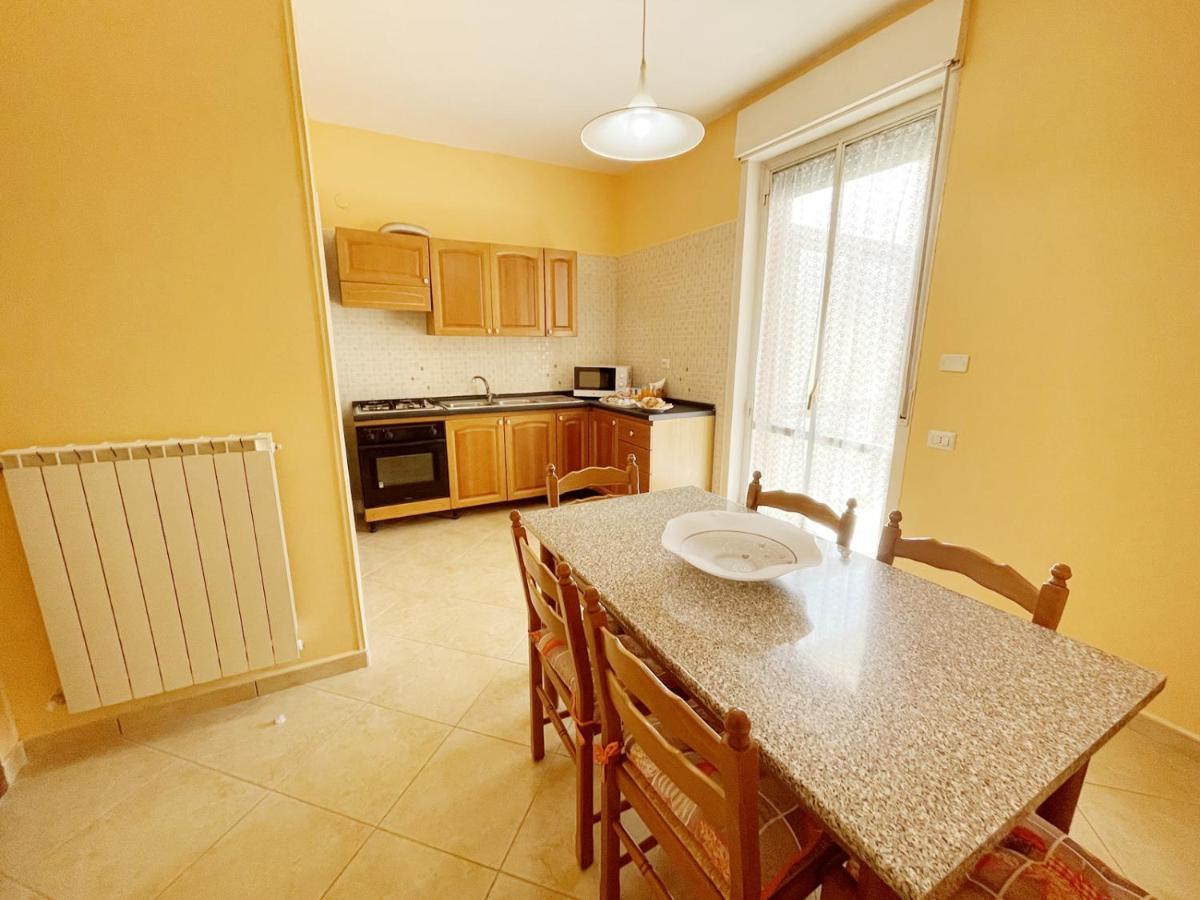 Flavia Apartment Castellammare di Stabia Exterior foto